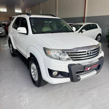 TOYOTA HILUX SW4 2.7 SR 7 LUGARES 4X2 16V FLEX 4P AUTOMÁTICO